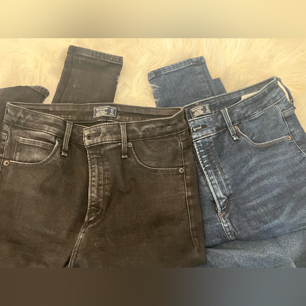 Abercrombie jeans - jegging/skinny (two pairs for price of one)
